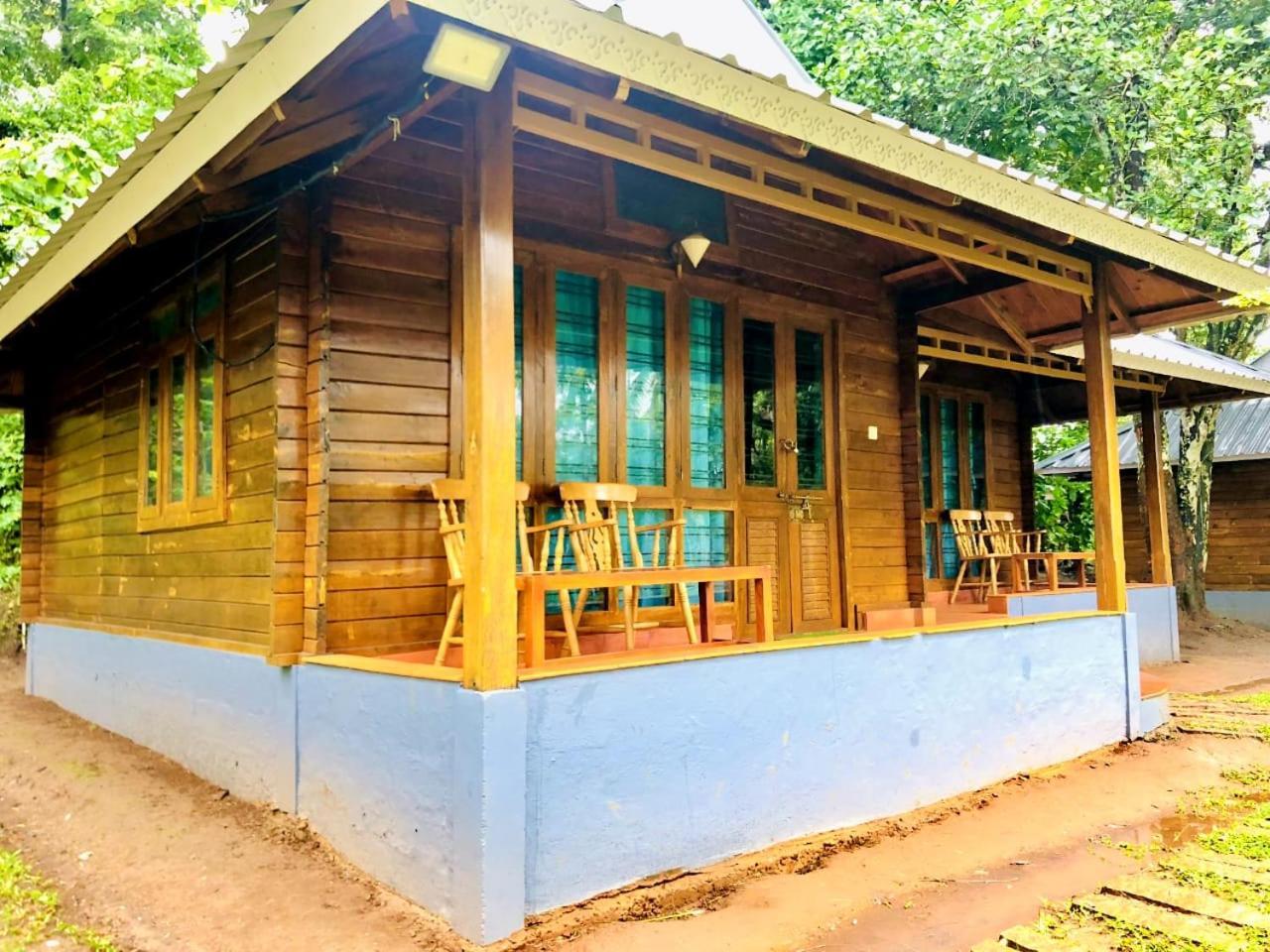 מאננטהוואדי Royal Wooden Villa מראה חיצוני תמונה