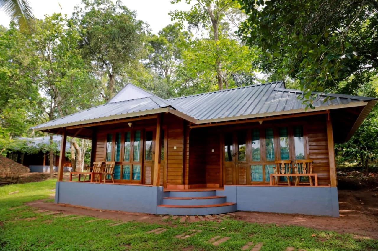מאננטהוואדי Royal Wooden Villa מראה חיצוני תמונה