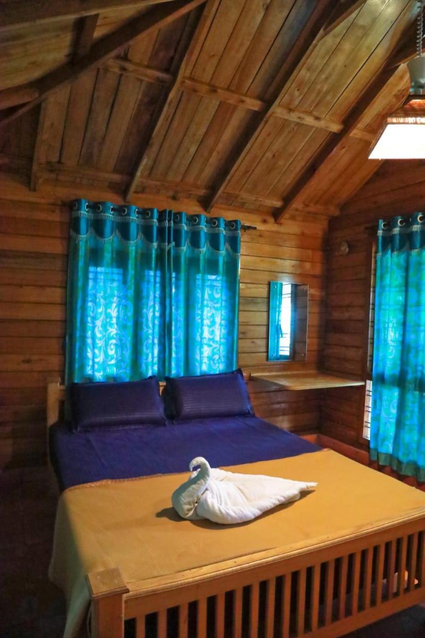 מאננטהוואדי Royal Wooden Villa מראה חיצוני תמונה