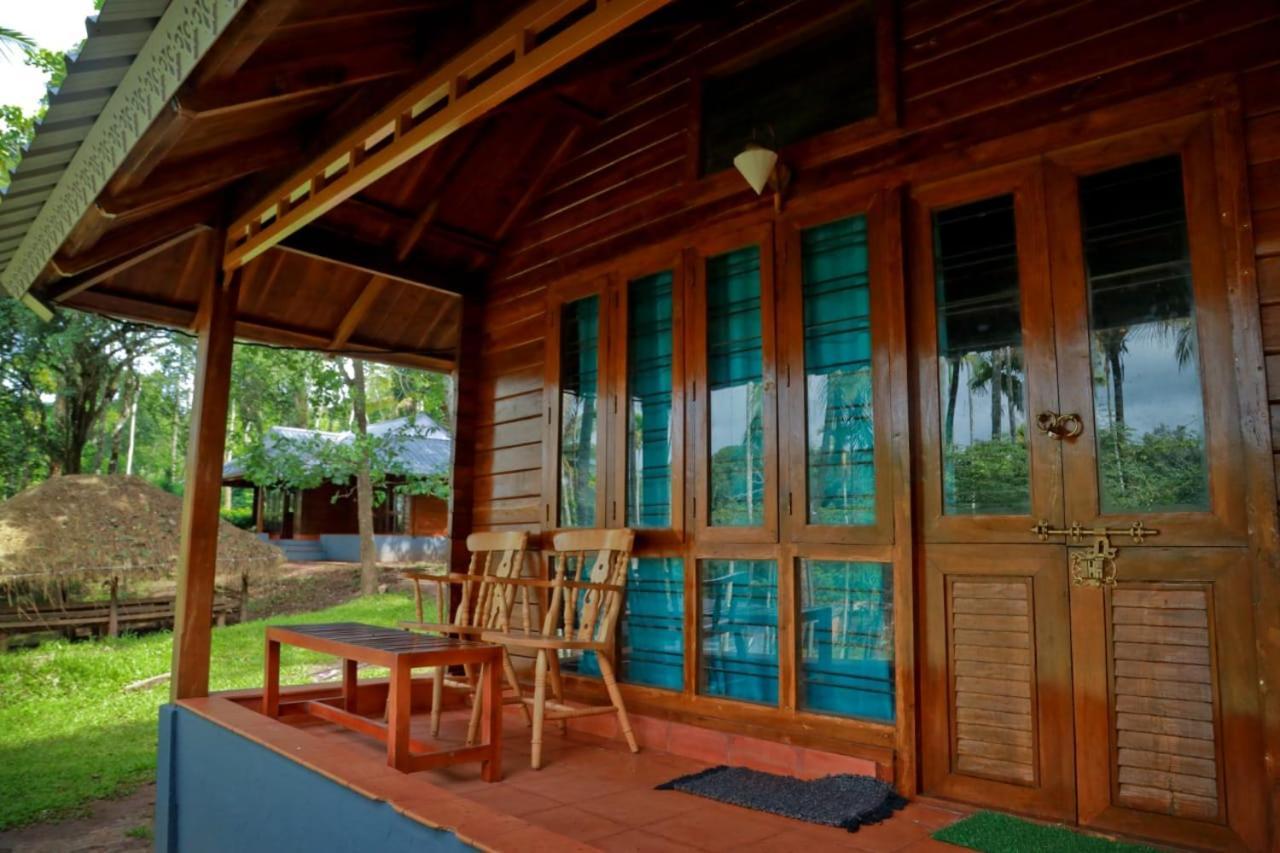 מאננטהוואדי Royal Wooden Villa מראה חיצוני תמונה