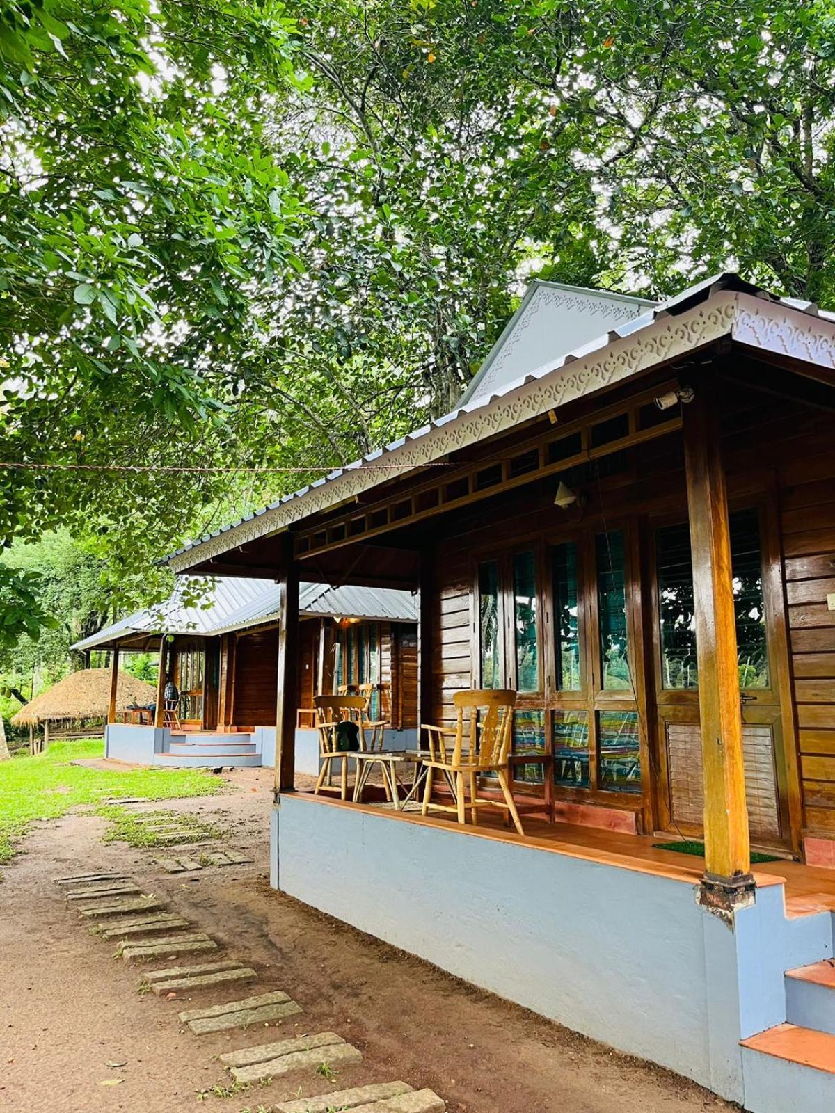 מאננטהוואדי Royal Wooden Villa מראה חיצוני תמונה